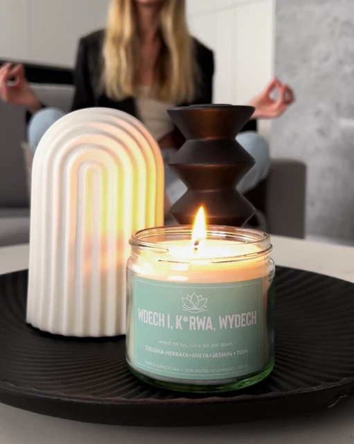 Wdech i, k*rwa wydech! - świeca sojowa (250 ml) 